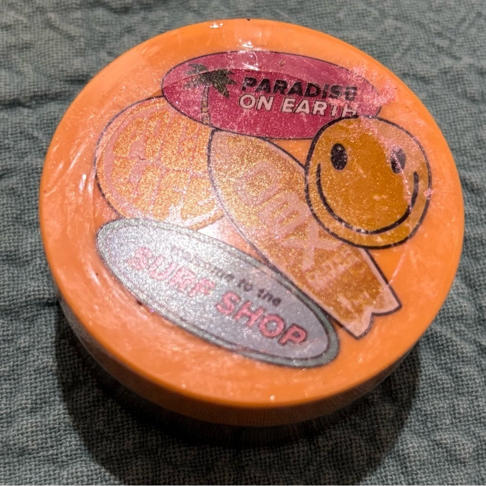 New OUTER BANKS × Lottie Lip Cheek Balm Kookproof DUSTY PINK Multi-purpose - Picture 2 of 5